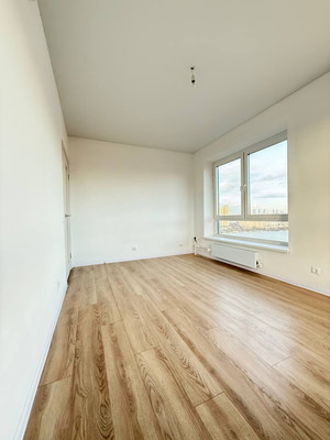 Продам трехкомнатную (3-комн.) квартиру, 100 кв-л, 1к3, Москва г