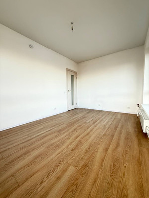 Продам трехкомнатную (3-комн.) квартиру, 100 кв-л, 1к3, Москва г