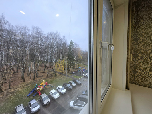 Продам трехкомнатную (3-комн.) квартиру, Чайковского ул, 27, Ступино г