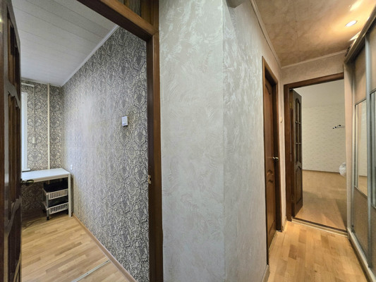 Продам трехкомнатную (3-комн.) квартиру, Чайковского ул, 27, Ступино г