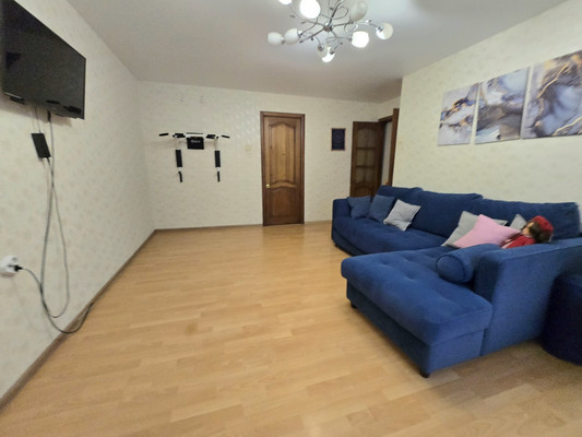 Продам трехкомнатную (3-комн.) квартиру, Чайковского ул, 27, Ступино г