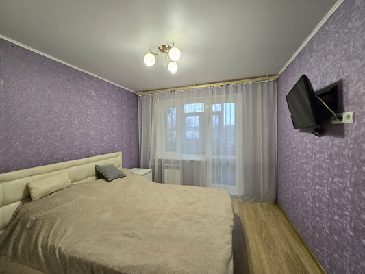 Продам трехкомнатную (3-комн.) квартиру, Чайковского ул, 27, Ступино г