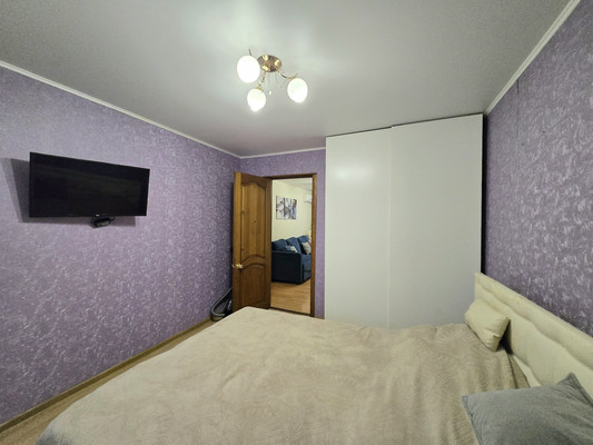 Продам трехкомнатную (3-комн.) квартиру, Чайковского ул, 27, Ступино г