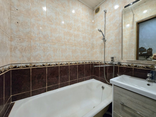 Продам трехкомнатную (3-комн.) квартиру, Чайковского ул, 27, Ступино г