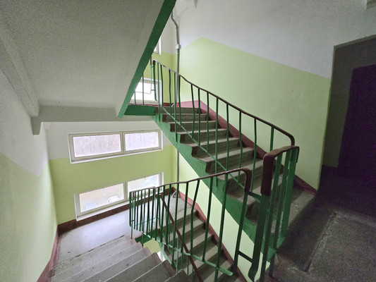 Продам трехкомнатную (3-комн.) квартиру, Чайковского ул, 27, Ступино г