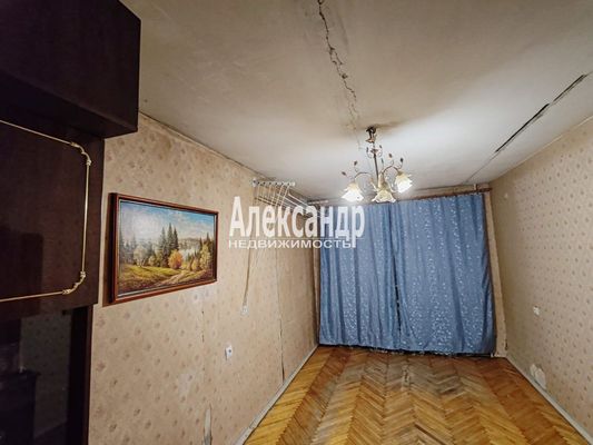 Продам трехкомнатную (3-комн.) квартиру, Пискарёвский пр-кт, 52, Санкт-Петербург г