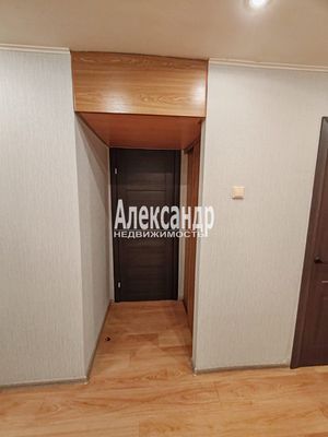 Продам трехкомнатную (3-комн.) квартиру, Пискарёвский пр-кт, 52, Санкт-Петербург г