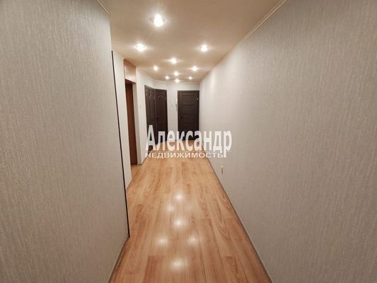 Продам трехкомнатную (3-комн.) квартиру, Пискарёвский пр-кт, 52, Санкт-Петербург г