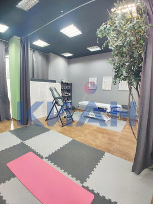 Продам торговое помещение 133,8 м2, Авиаторов ул, 33, Красноярск г