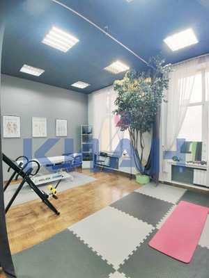 Продам торговое помещение 133,8 м2, Авиаторов ул, 33, Красноярск г