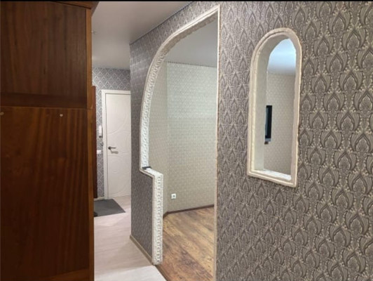 Продам трехкомнатную (3-комн.) квартиру, Курчатова пр-кт, 49, Волгодонск г