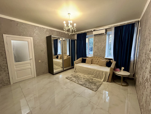 Продам однокомнатную (1-комн.) квартиру, Парк А ул, 70, Новороссийск г