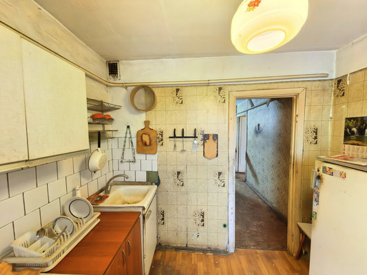 Продам двухкомнатную (2-комн.) квартиру, Некрасова ул, 18, Реутов г