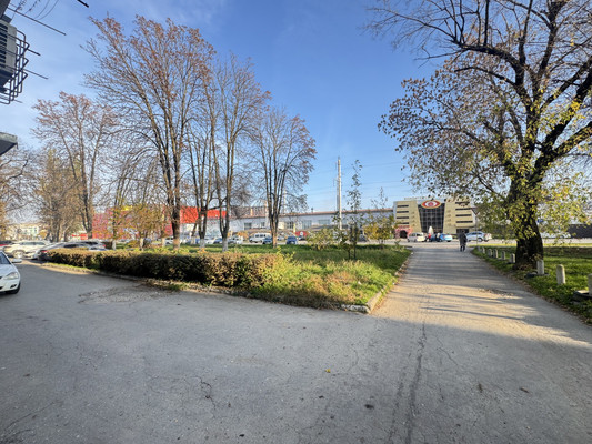 Продам двухкомнатную (2-комн.) квартиру, Кирова ул, 353, Нальчик г