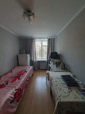 Продам двухкомнатную (2-комн.) квартиру, Есенинский б-р, 1к26, Москва г