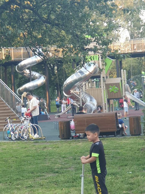 Продам двухкомнатную (2-комн.) квартиру, Есенинский б-р, 1к26, Москва г