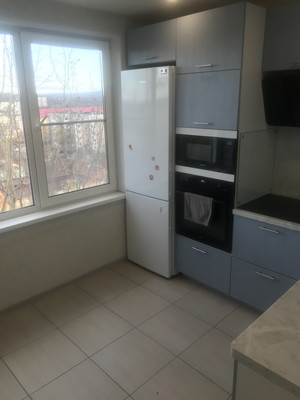 Продам двухкомнатную (2-комн.) квартиру, Школьная (Росляково р-н) ул, 17, Мурманск г