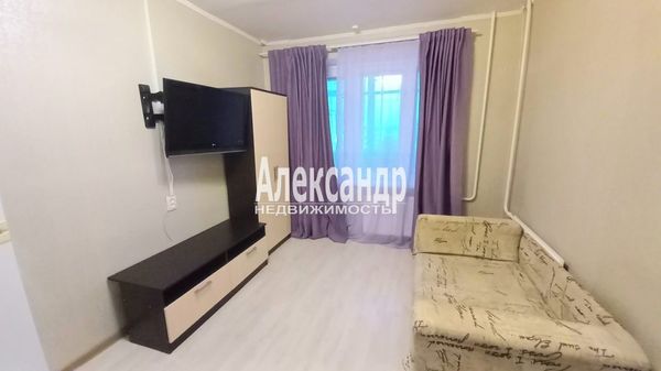 Продам комнату в 5-комн. квартире, Генерала Симоняка ул, 10, Санкт-Петербург г