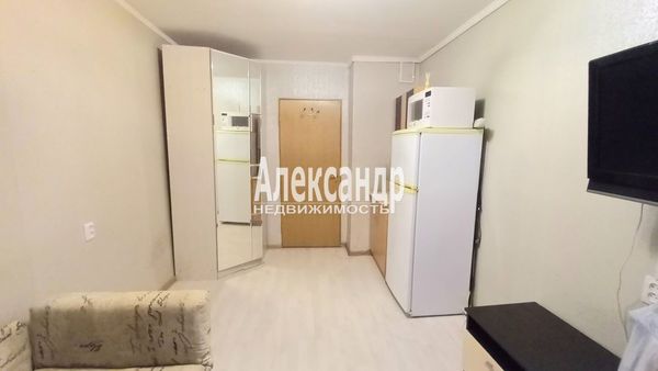 Продам комнату в 5-комн. квартире, Генерала Симоняка ул, 10, Санкт-Петербург г