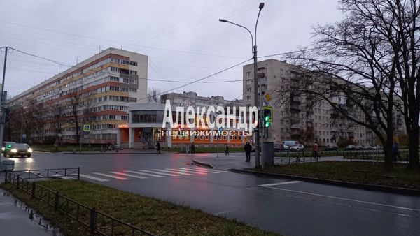 Продам комнату в 5-комн. квартире, Генерала Симоняка ул, 10, Санкт-Петербург г