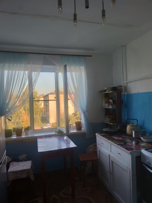 Продам комнату в 4-комн. квартире, Молодежная ул, 9, Йошкар-Ола г