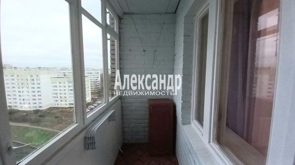 Продам комнату в 5-комн. квартире, Генерала Симоняка ул, 10, Санкт-Петербург г