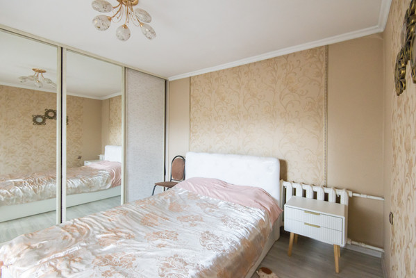 Продам дом, Искристая ул, 82, Ростов-на-Дону г, 0 км от города