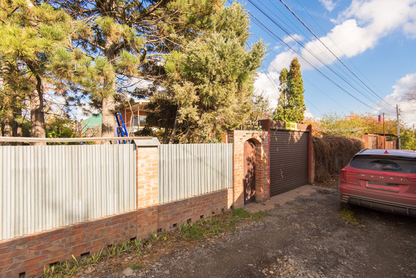 Продам дом, Искристая ул, 82, Ростов-на-Дону г, 0 км от города