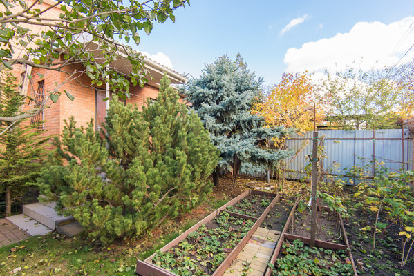 Продам дом, Искристая ул, 82, Ростов-на-Дону г, 0 км от города