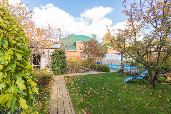 Продам дом, Искристая ул, 82, Ростов-на-Дону г, 0 км от города