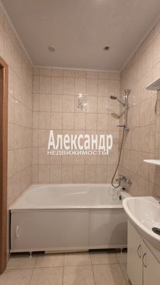 Продам однокомнатную (1-комн.) квартиру, Александра Матросова ул, 20к2, Санкт-Петербург г