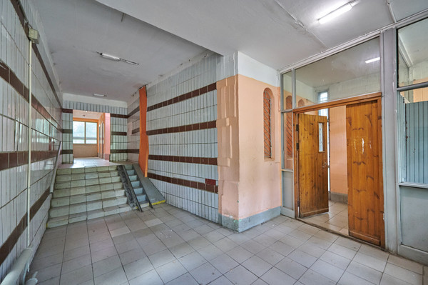 Продам трехкомнатную (3-комн.) квартиру, Осташковская ул, 30, Москва г