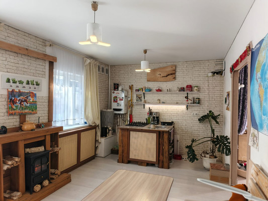 Продам дом, Астраханская ул, 33, Батайск г, 0 км от города