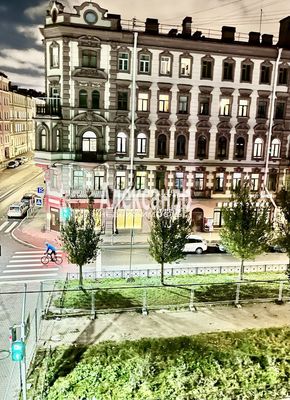 Продам долю в 1-комн. квартире, Бронницкая ул, 18, Санкт-Петербург г