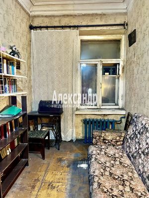 Продам долю в 1-комн. квартире, Бронницкая ул, 18, Санкт-Петербург г