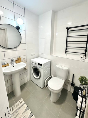 Продам однокомнатную (1-комн.) квартиру, Мурата Ахеджака ул, 5, Новороссийск г