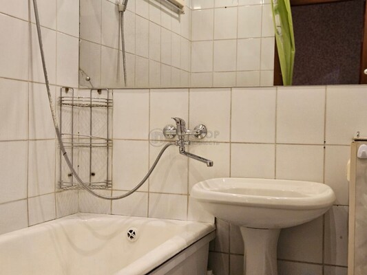 Продам однокомнатную (1-комн.) квартиру, Лобачевского ул, 100, Москва г