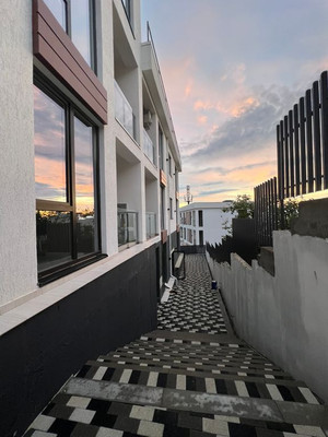 Продам однокомнатную (1-комн.) квартиру, Миндальная ул, 20/10, Верхневеселое с