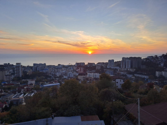 Продам двухкомнатную (2-комн.) квартиру, Целинная (Центральный р-н) ул, 25б, Сочи г