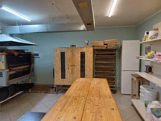 Продам торговое помещение 128 м2, 60 лет Образования СССР ул, 9Б, Саук-Дере п