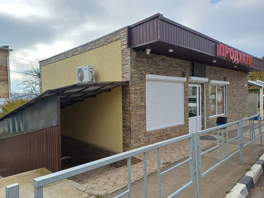 Продам торговое помещение 128 м2, 60 лет Образования СССР ул, 9Б, Саук-Дере п