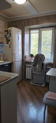 Продам двухкомнатную (2-комн.) квартиру, Ленина пр-кт, 24, Новороссийск г