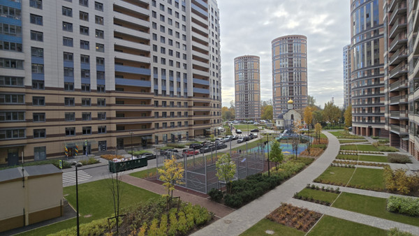 Продам трехкомнатную (3-комн.) квартиру, Коломяжский пр-кт, 11, Санкт-Петербург г