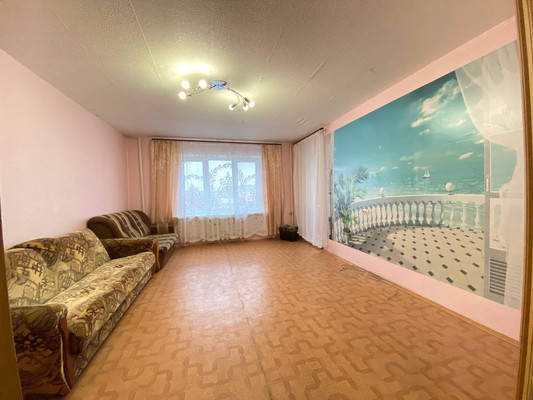 Продам трехкомнатную (3-комн.) квартиру, Воинов-интернационалистов ул, 21, Йошкар-Ола г