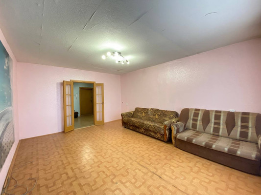 Продам трехкомнатную (3-комн.) квартиру, Воинов-интернационалистов ул, 21, Йошкар-Ола г