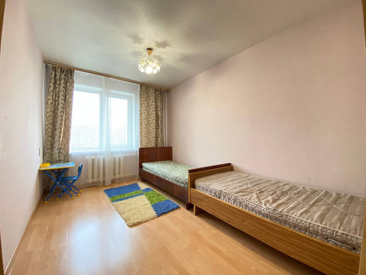 Продам трехкомнатную (3-комн.) квартиру, Воинов-интернационалистов ул, 21, Йошкар-Ола г