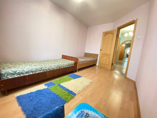 Продам трехкомнатную (3-комн.) квартиру, Воинов-интернационалистов ул, 21, Йошкар-Ола г