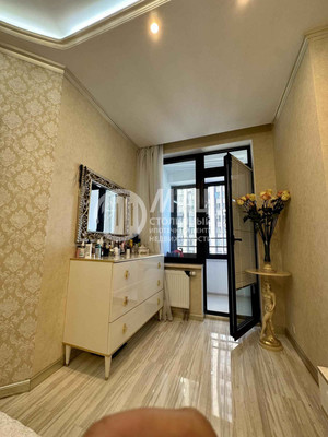 Продам трехкомнатную (3-комн.) квартиру, Новодмитровская ул, 2к6, Москва г