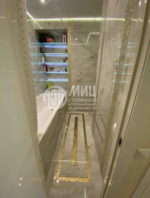 Продам трехкомнатную (3-комн.) квартиру, Новодмитровская ул, 2к6, Москва г