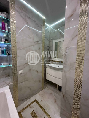 Продам трехкомнатную (3-комн.) квартиру, Новодмитровская ул, 2к6, Москва г